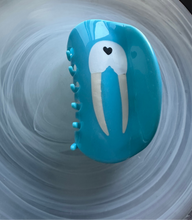 Load image into Gallery viewer, Walrus hair claw B grade
