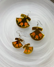 Load image into Gallery viewer, Appik Earrings Amber Gold Pre Order
