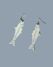 Load image into Gallery viewer, Mini fish silver earrings

